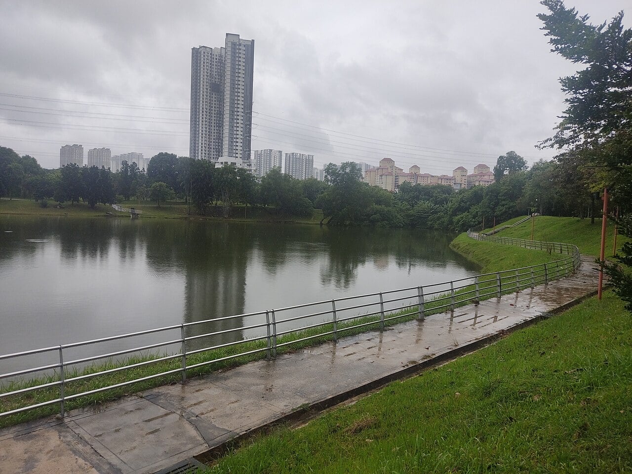 Gambar 3 Taman Metropolitan Batu
