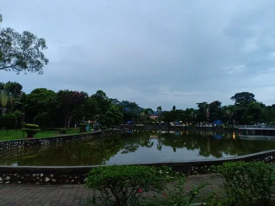 Taman Rekreasi Tasik Y — foto sebenar 3