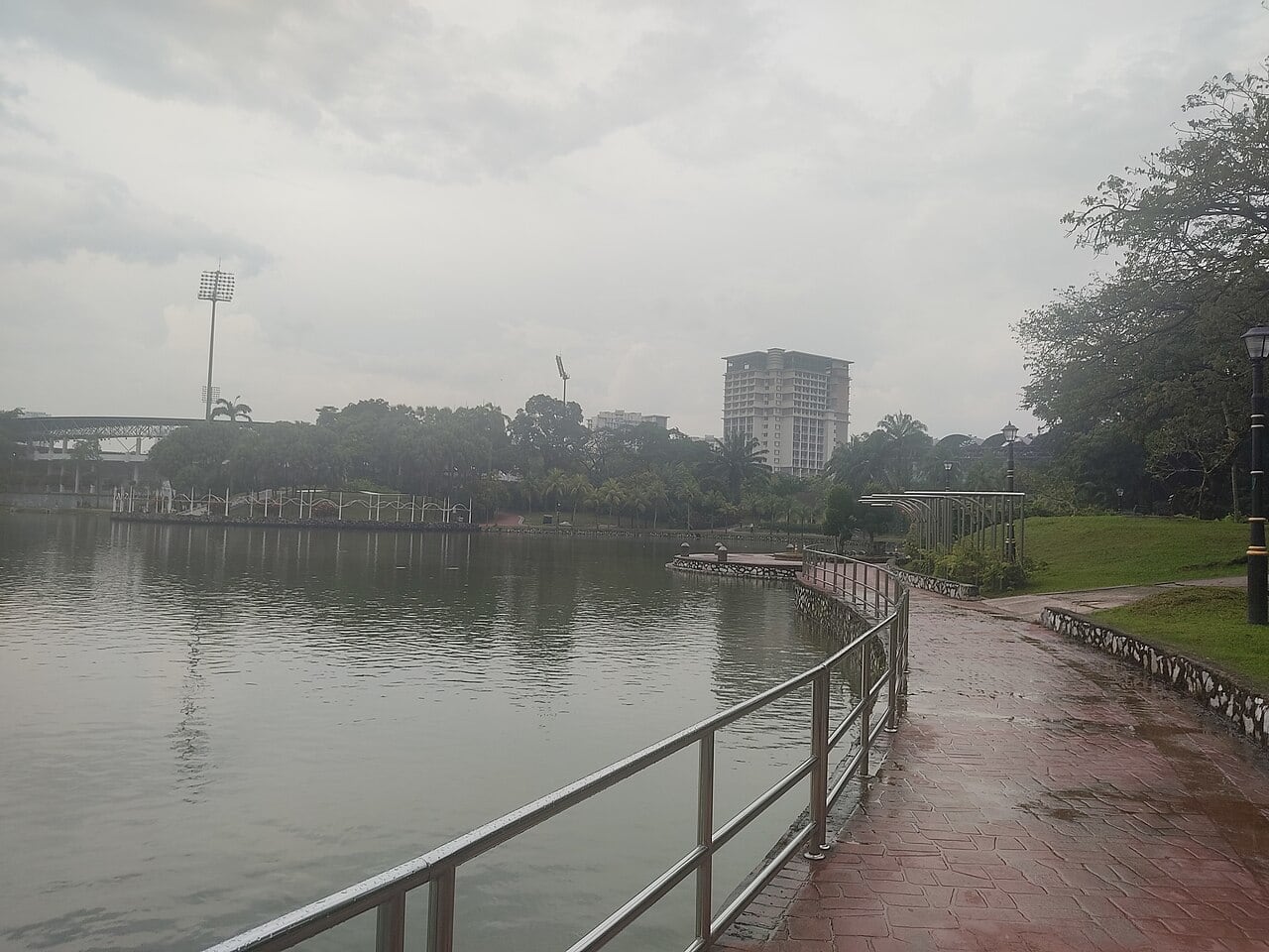 Gambar 3 Taman Tasik Permaisuri