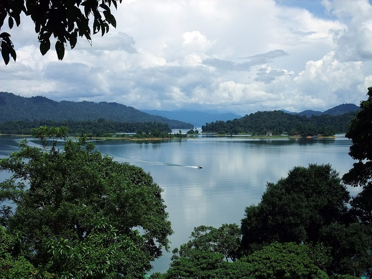 Gambar Tasik Kenyir