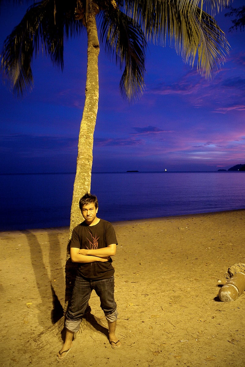 Gambar 2 Teluk Batik Campsite