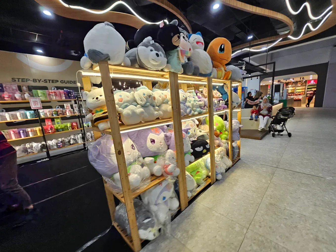 The Commune Lifestyle Mall • Kulai — foto sebenar 4