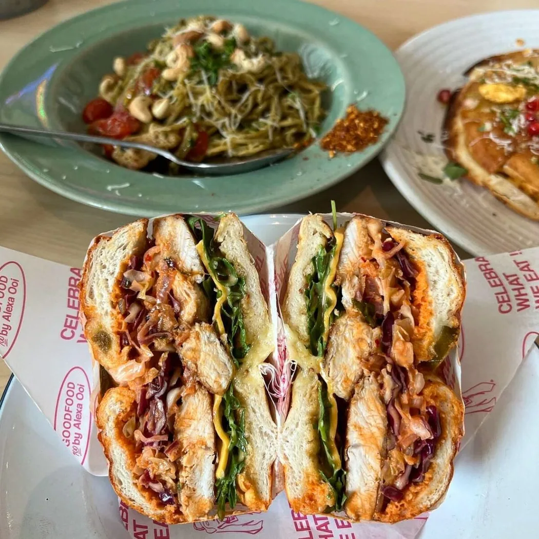 The FOUNDERS Cafe — foto sebenar 4