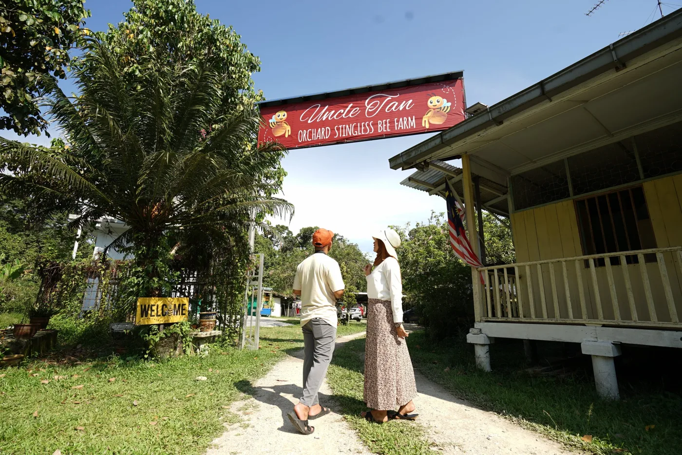 Gambar Uncle Tan Bee Farm