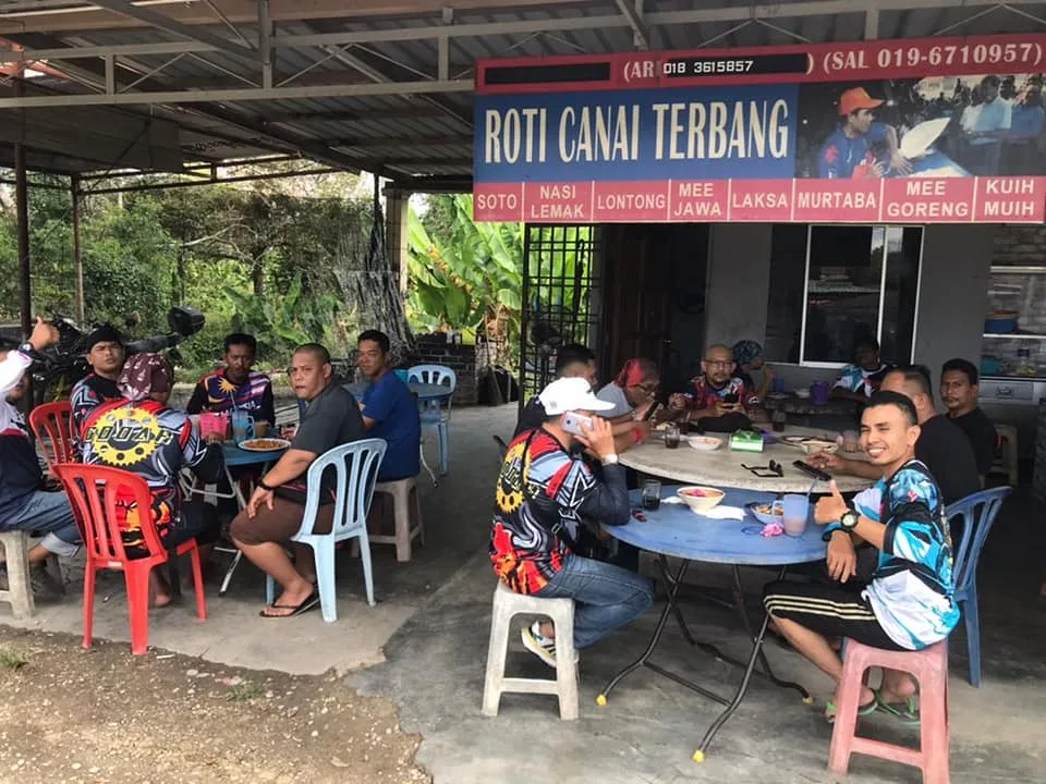 Gambar Warong Pak Ari Roti Canai Terbang Ledang